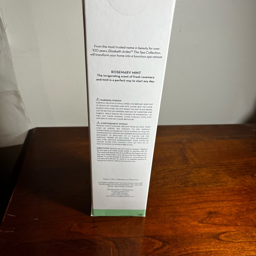 Elizabeth Arden Rosemary Mint Reed Diffuser. - Picture 3 of 4